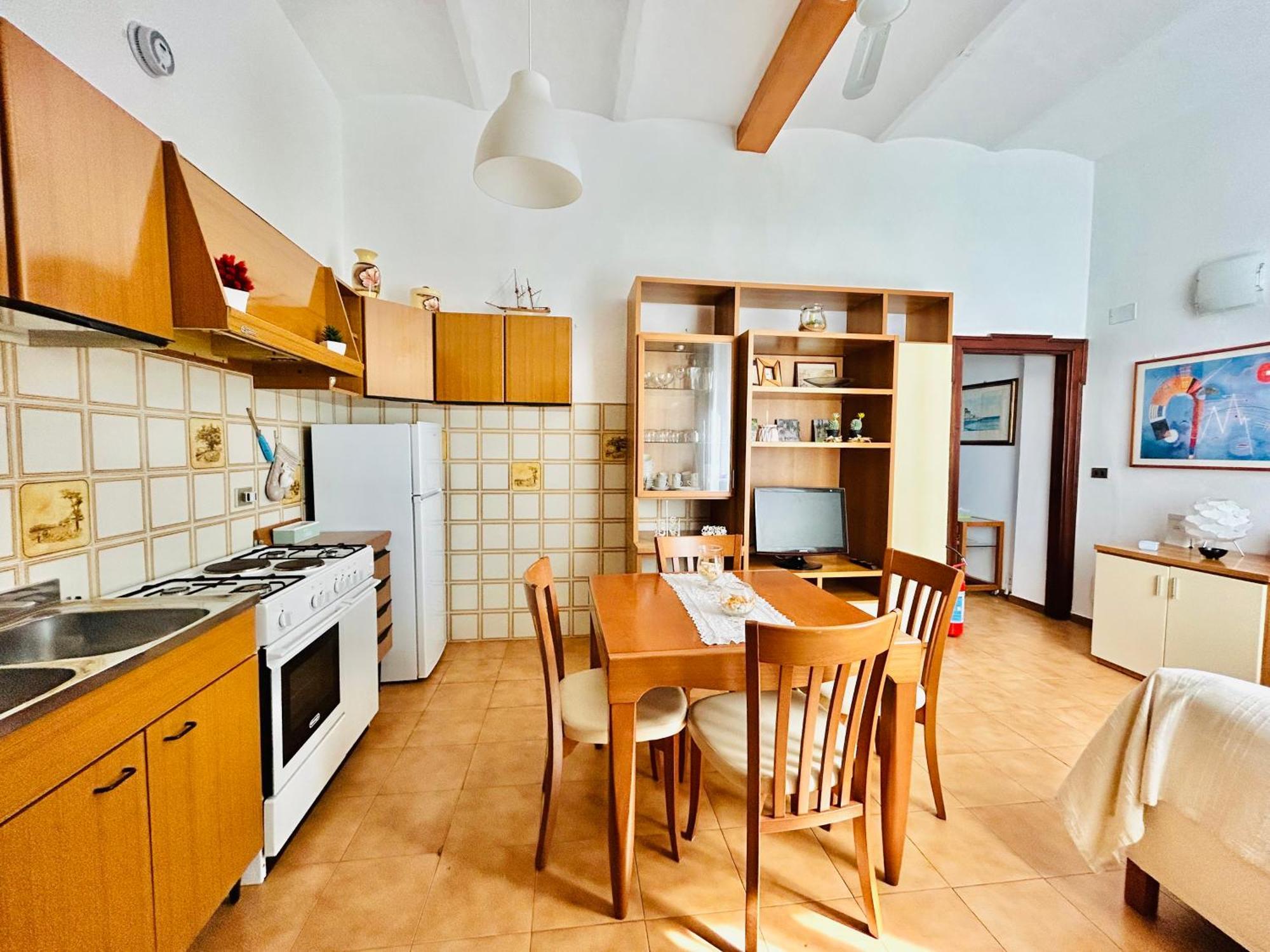 Molo 28 Beach Parking Ac Porto Santo Stefano  Buitenkant foto